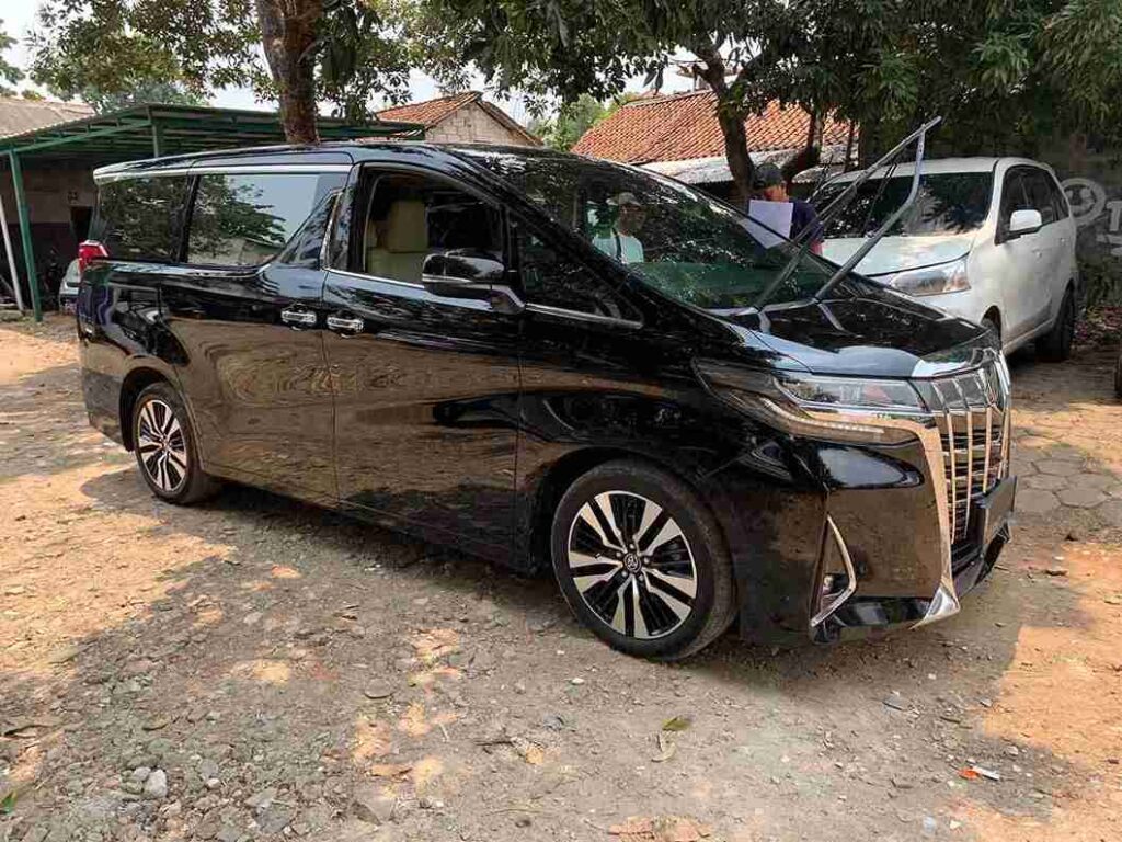 sewa-alphard-jakarta