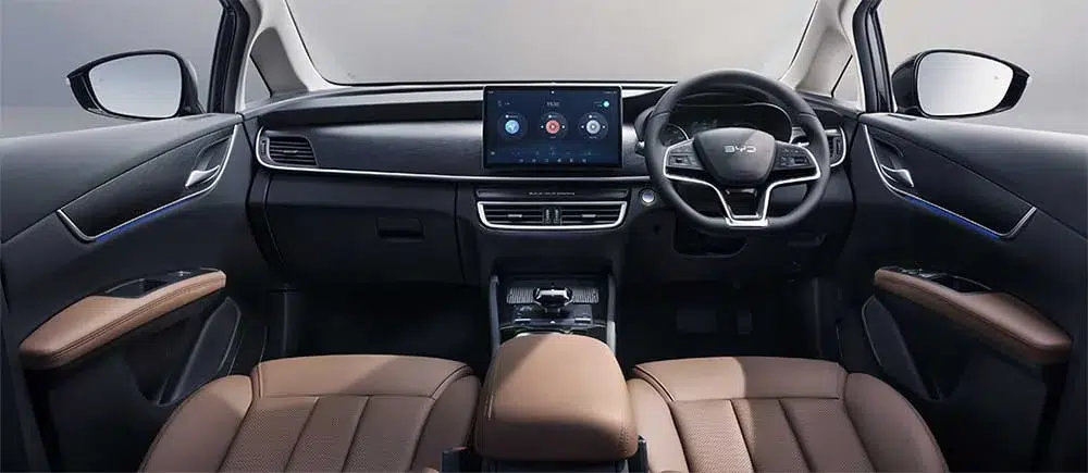 sewa-mobil-listrik-byd-m6-jakarta